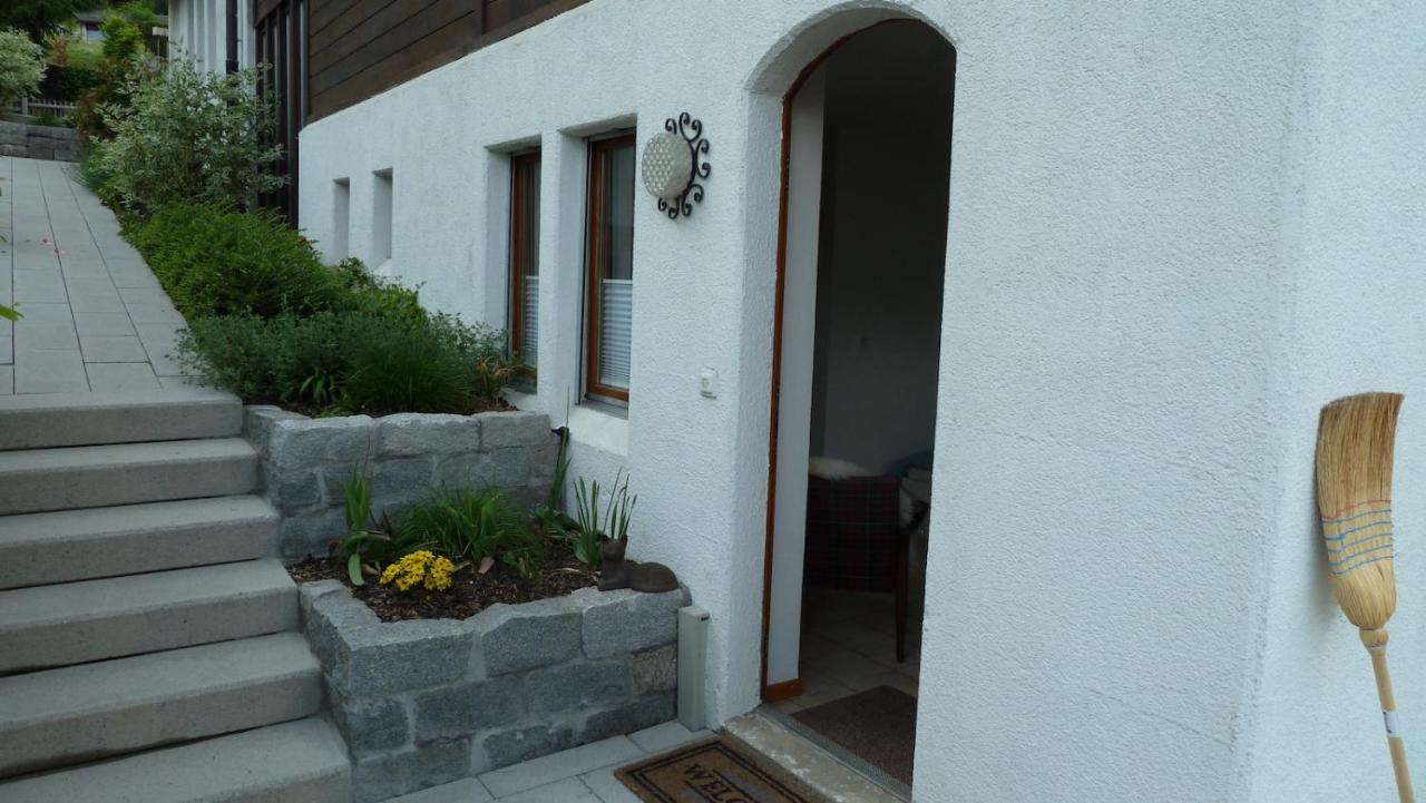 Holzji Apartment Glis Exterior photo